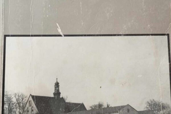 Kosciol i Klasztor Franciszkanow w Zakliczynie nad Dunajcem Jan Pasiecznik OFM