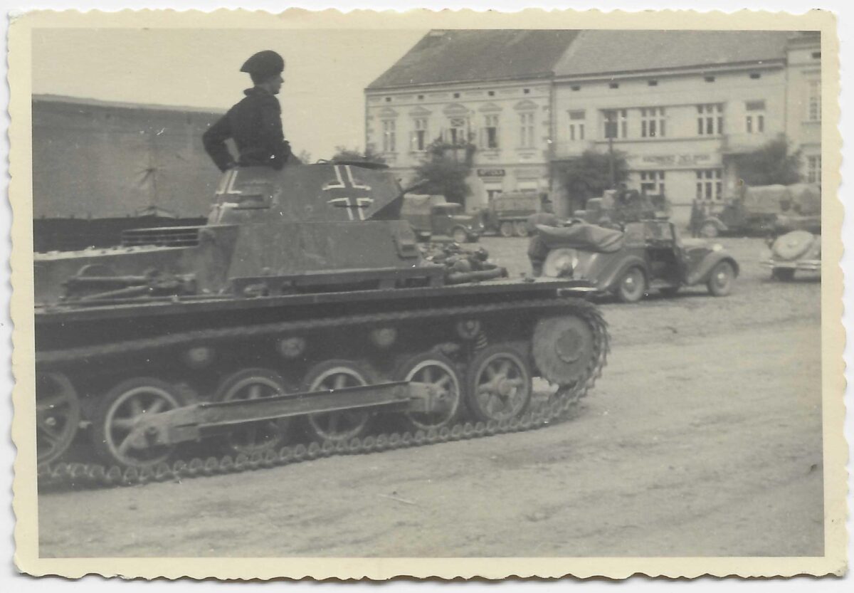 13 II wojna swiatowa Niemiecki czolg na zakliczynskim Rynku