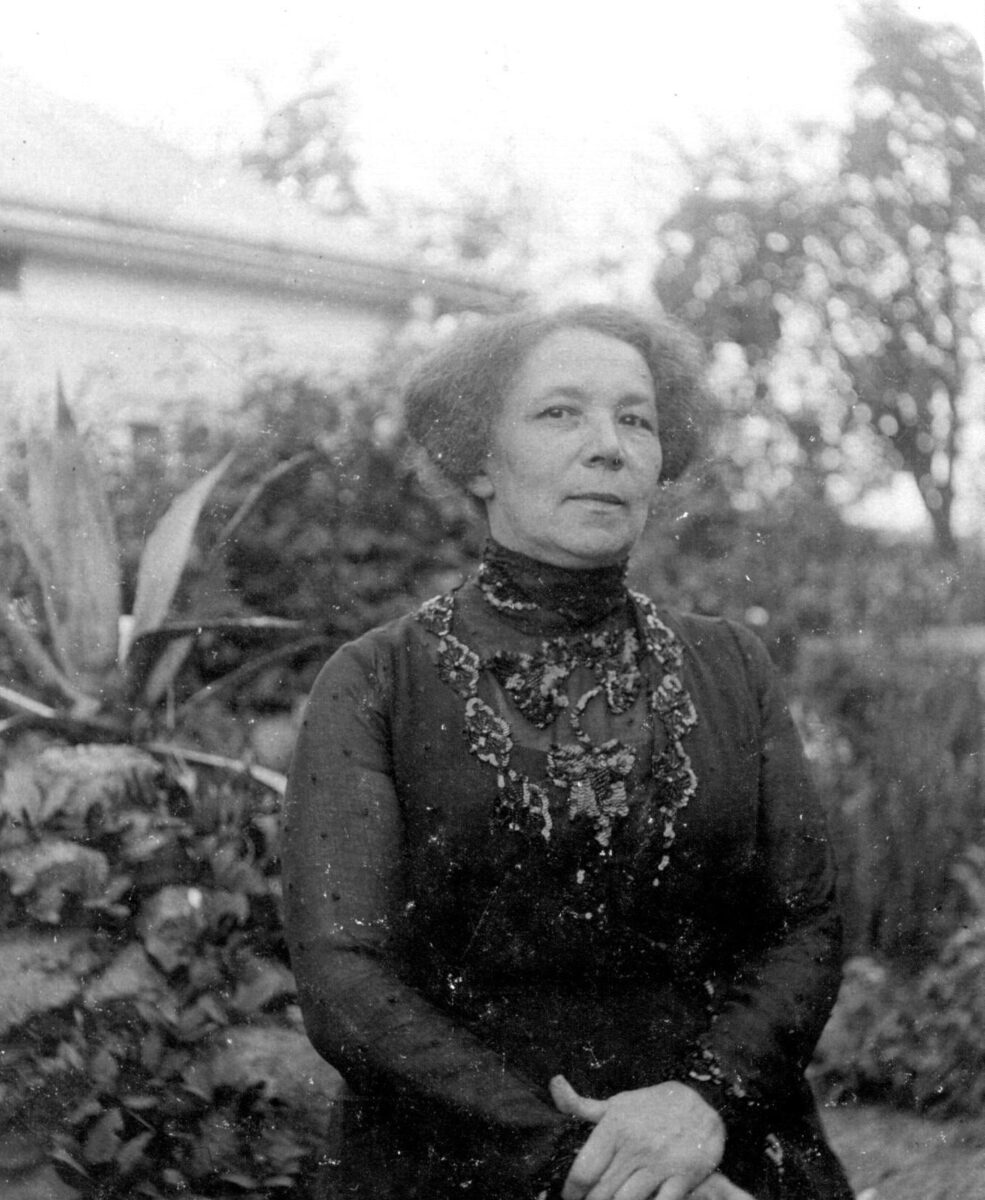 2 Wiktoria z Kucharskich Grzegorczykowa zona Adama Zyla 1861 1950