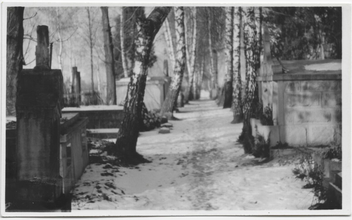 23 Glowna aleja zakliczynskiego cmentarza lata 60 te XX wieku