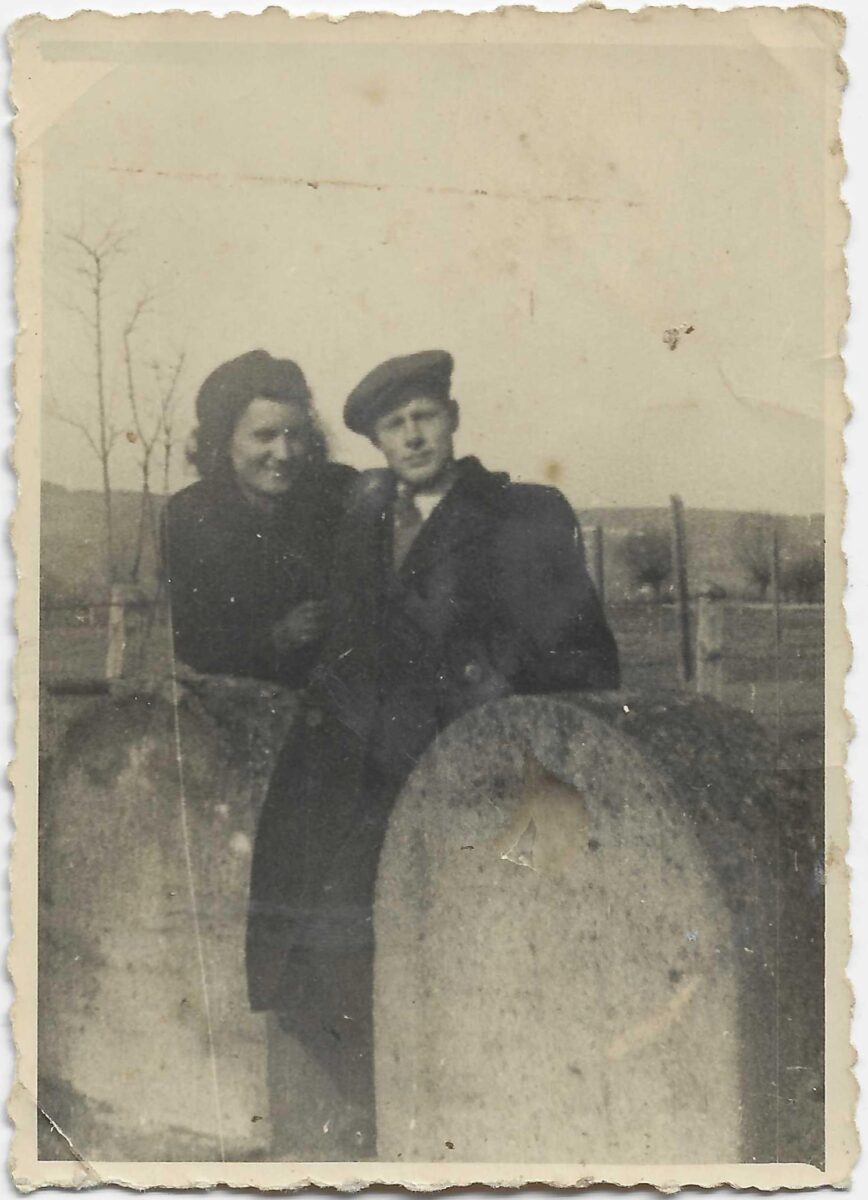 25 Na cmentarzu wojennym przy ulicy Spytka Jordana