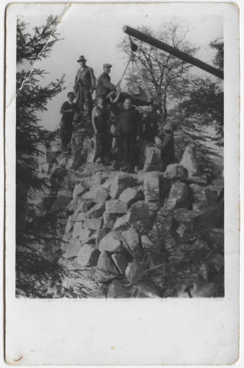 28 Grota M.B u OO. Franciszkanow w Zakliczynie 1958 rok