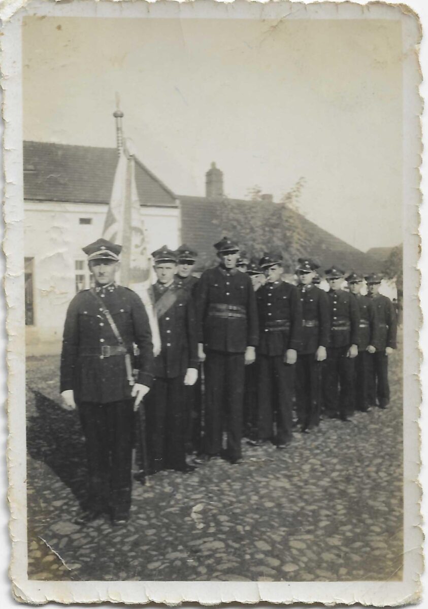 3a Zakliczynscy strazacy na Rynku Lata 30 te XX wieku
