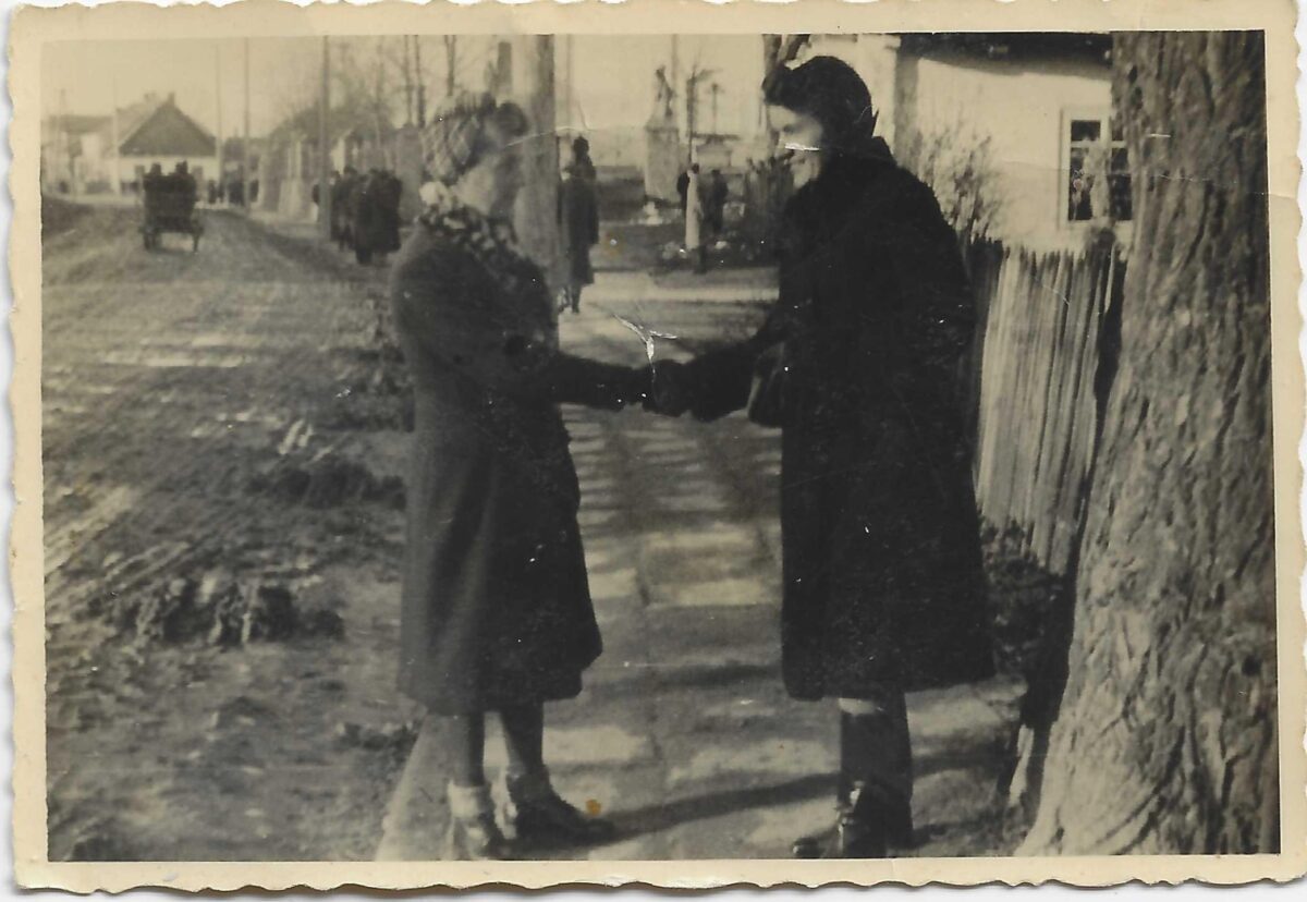 9 Ewa Trepa na ulicy Mickiewicza