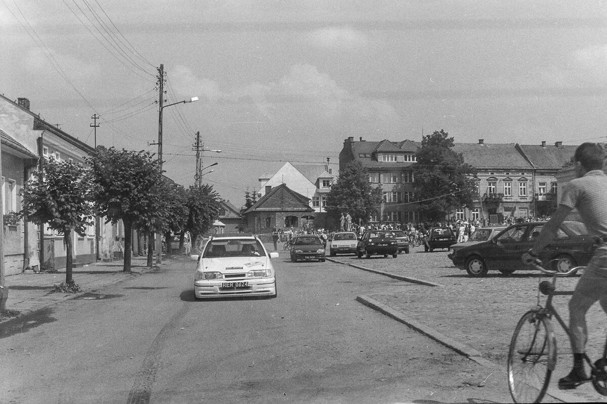 Fotografie autorstwa Pawła Topolskiego z lat 1992-1994 16 TOP 5340