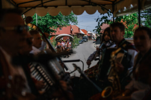 Zielonoświątkowy przejazd bryczkami pełen tradycji i muzyki! 80 ZieloneSwiatki 033