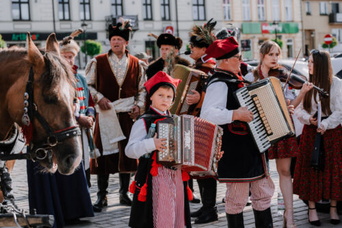 Zielonoświątkowy przejazd bryczkami pełen tradycji i muzyki! 22 ZieloneSwiatki 076