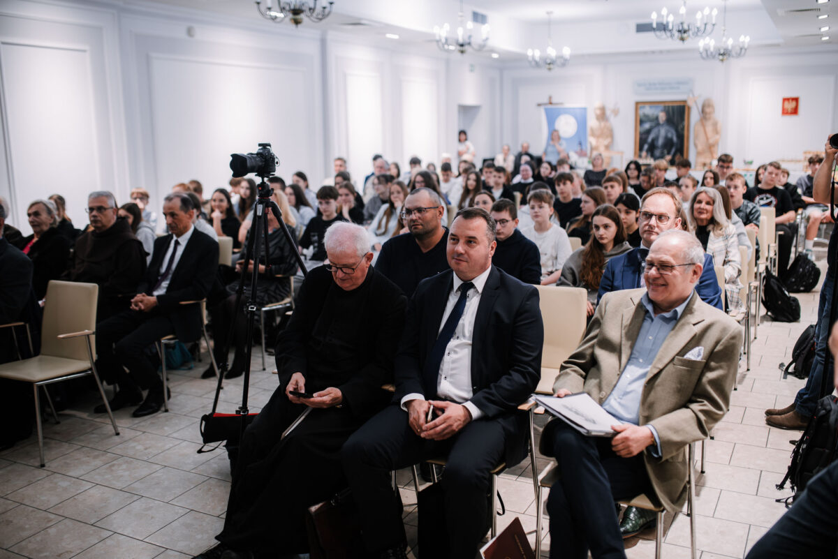 Wczoraj odbyła się konferencja „Ziemia Zakliczyńska - Ziemia Powołań. Poznaj wielkich ludzi z Twojej miejscowości” 25 ZiemiaPowolan 021