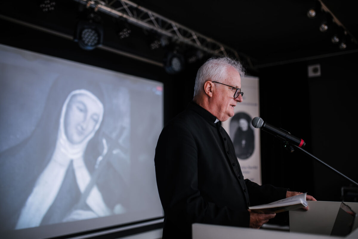 Wczoraj odbyła się konferencja „Ziemia Zakliczyńska - Ziemia Powołań. Poznaj wielkich ludzi z Twojej miejscowości” 48 ZiemiaPowolan 044