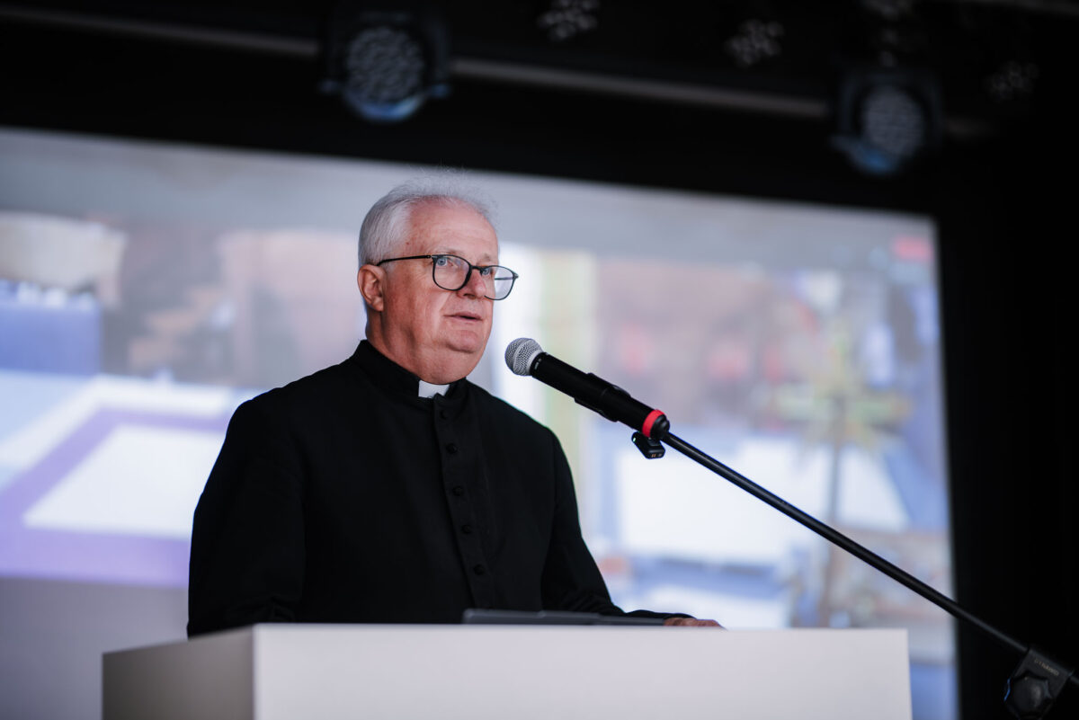 Wczoraj odbyła się konferencja „Ziemia Zakliczyńska - Ziemia Powołań. Poznaj wielkich ludzi z Twojej miejscowości” 52 ZiemiaPowolan 046