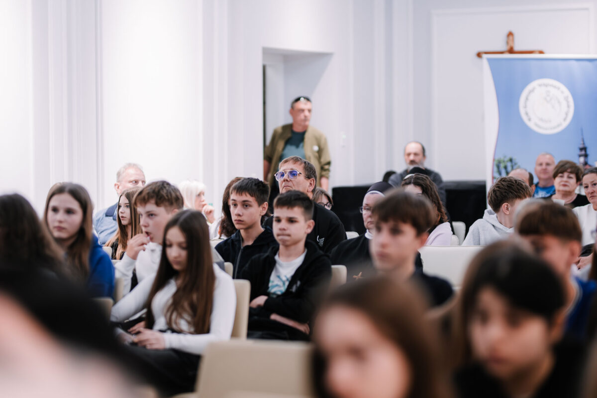 Wczoraj odbyła się konferencja „Ziemia Zakliczyńska - Ziemia Powołań. Poznaj wielkich ludzi z Twojej miejscowości” 53 ZiemiaPowolan 052
