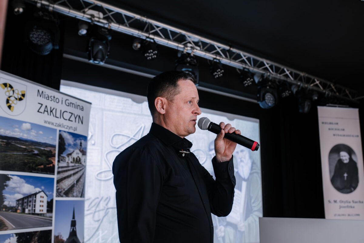 Wczoraj odbyła się konferencja „Ziemia Zakliczyńska - Ziemia Powołań. Poznaj wielkich ludzi z Twojej miejscowości” 68 ZiemiaPowolan 080